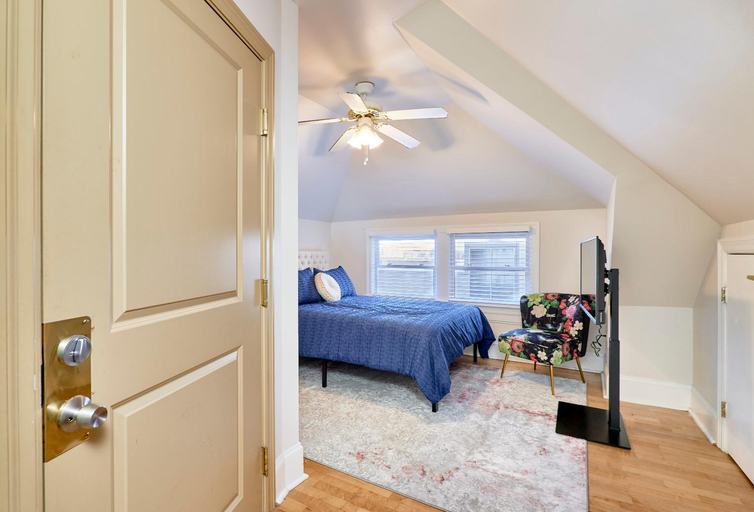 Bedroom 8
