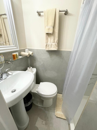 Bathroom 4, Da Vinci Hotel, New York