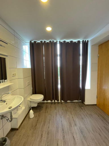 Bathroom 4