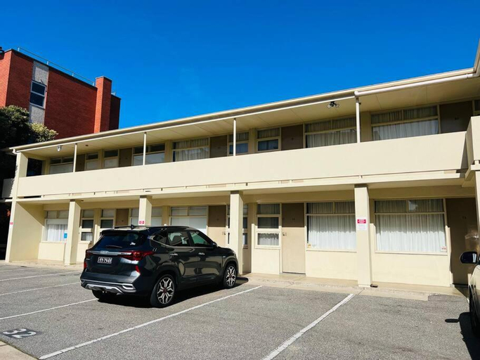 1BR at Glenelg Moseley street close to beach31, Adelaide