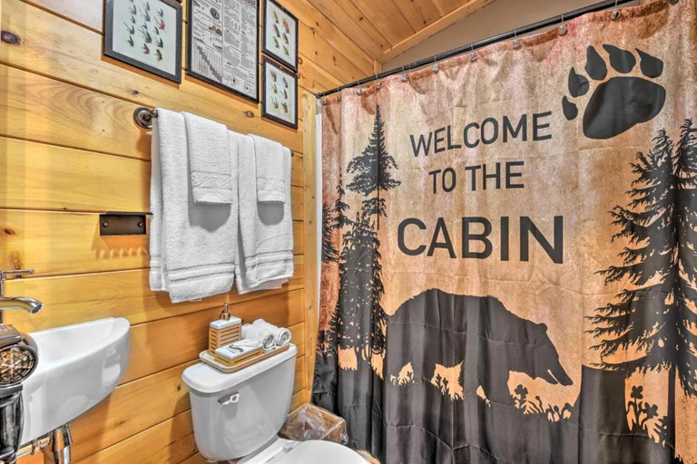 Bathroom 3, The Lodge Nantahala River, Swain