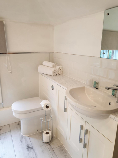 Bathroom 9