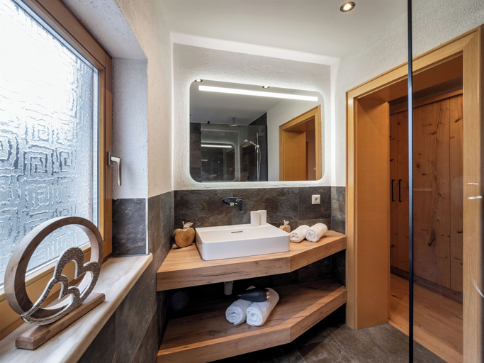 Bathroom, Sporthotel Tirolerhof, Kitzbühel