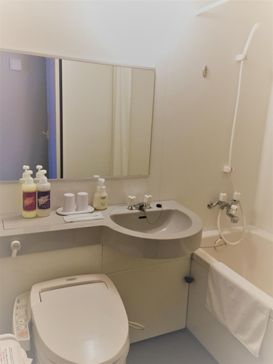Bathroom 10