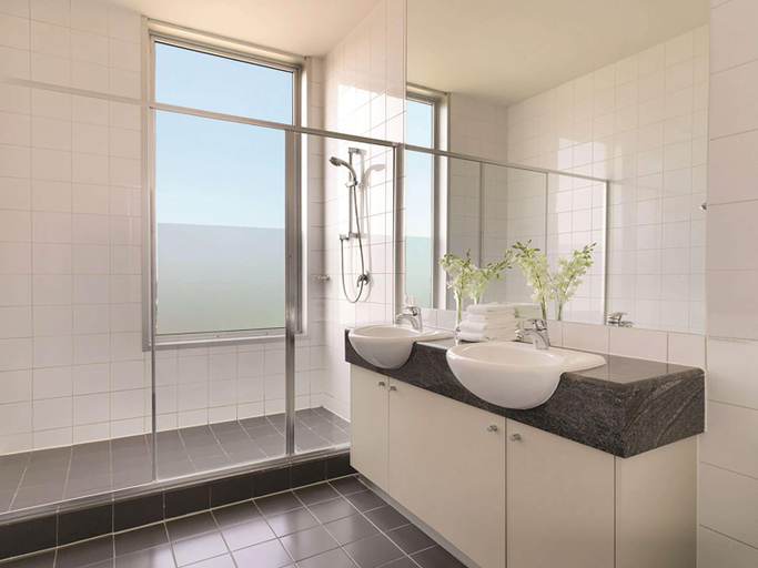 Bathroom 4, Adina Apartment Hotel Melbourne on Flinders, Melbourne