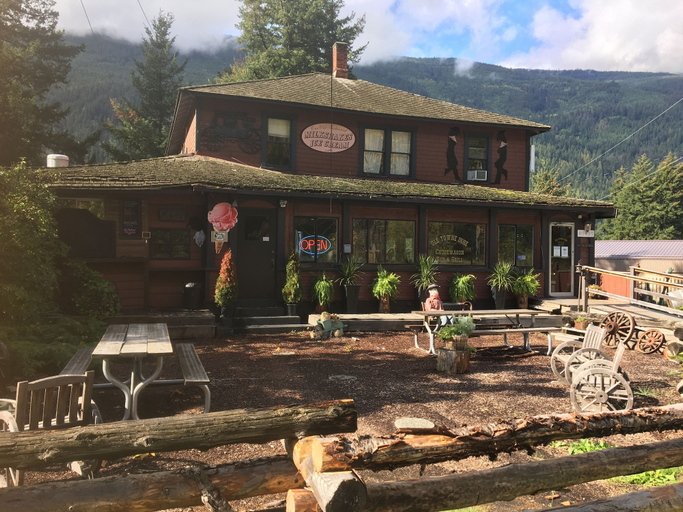 Restaurant 2, Old Towne Inne, Fraser Valley