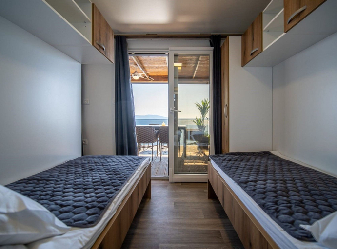 Bedroom 3, Seaside Deluxe Escape at Klenovica Camping, Novi Vinodolski
