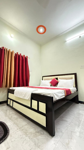 Bedroom 5, Goroomgo Shivaay Ayodhya, Basti