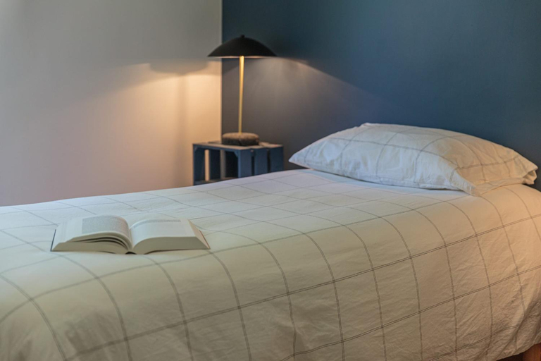 Bedroom 2, LANDAGAINA Villa with heated pool and garden Guethary close to Biarritz, Pyrénées-Atlantiques
