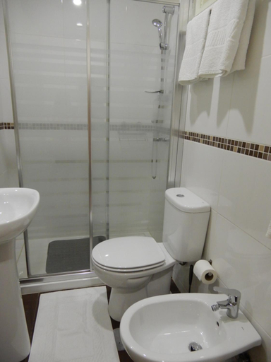 Others 5, Guesthouse Coimbra City, Coimbra