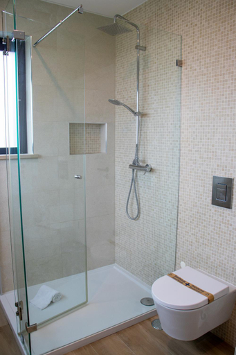 Bathroom 3, Sunrise Villa, Vila do Bispo