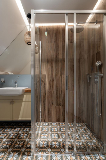 Bathroom 2, Tawerna Kaszubska, Kartuzy