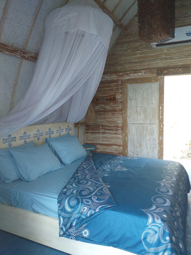 Others 4, Casa Azzurra, Lombok