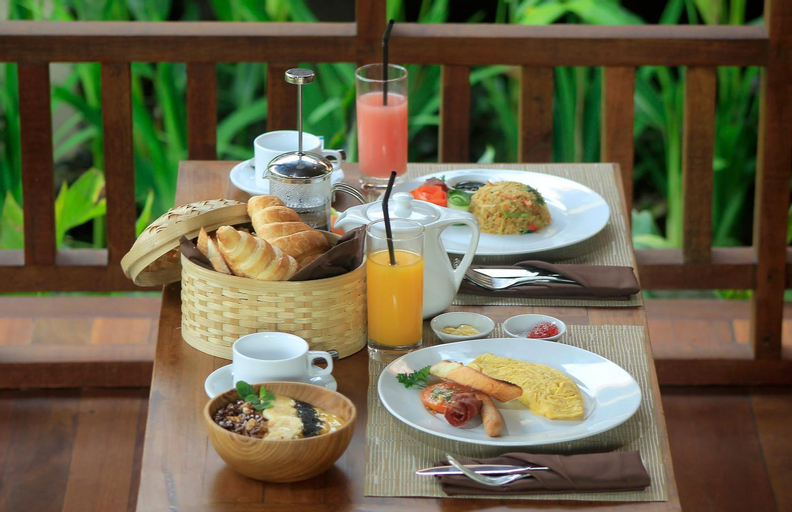 Food & Drinks 7