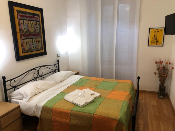 Bedroom 4, Maison Vaticana, Rome