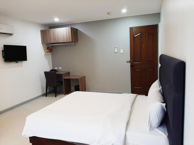 Bedroom 13