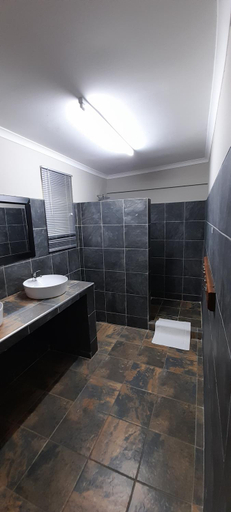 Bathroom 8