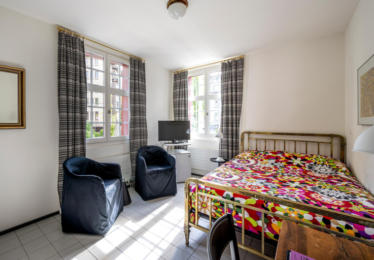 Bedroom 11