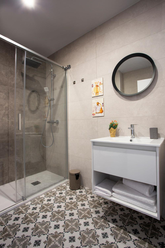 Bathroom 4, Espai Vidra, Girona