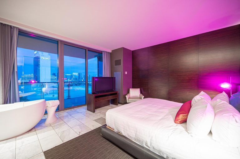 Bedroom 24