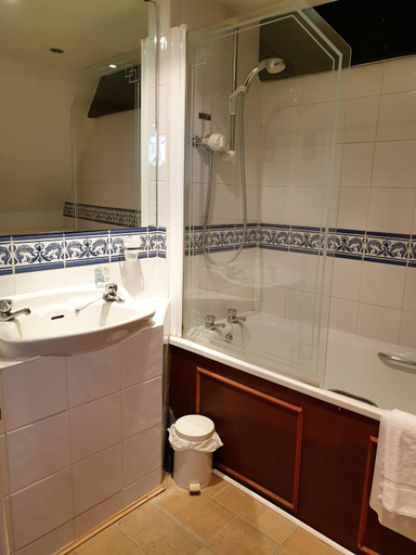 Bathroom 6
