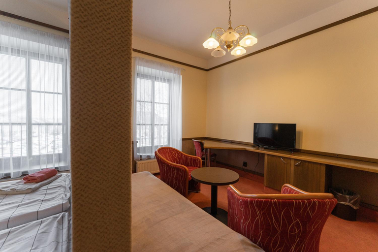 Others 3, Hotel Amco, Šumperk