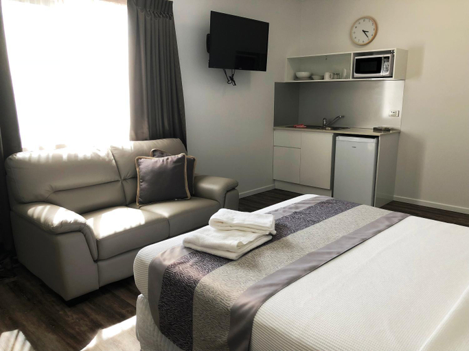 Bedroom 3, Escape On Lake, Cairns