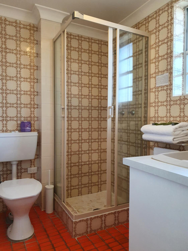 Bathroom 8