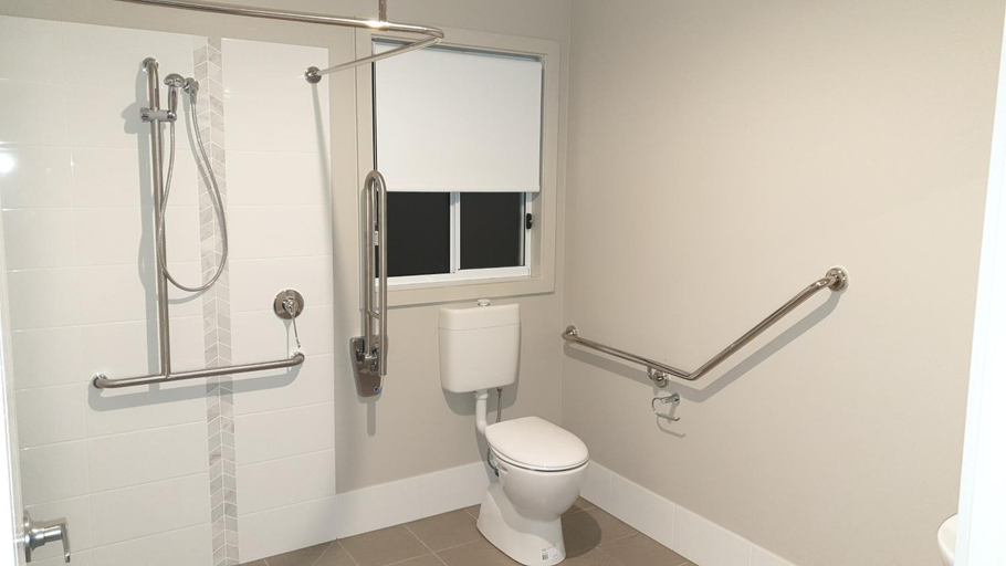Bathroom 4, NRMA Victor Harbor Beachfront Holiday Park, Victor Harbor