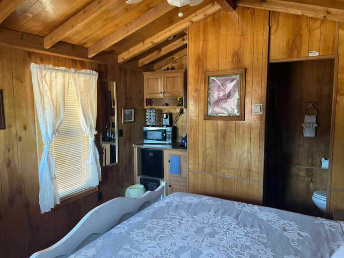 Others 5, Stampede Cabin 3, Cochise