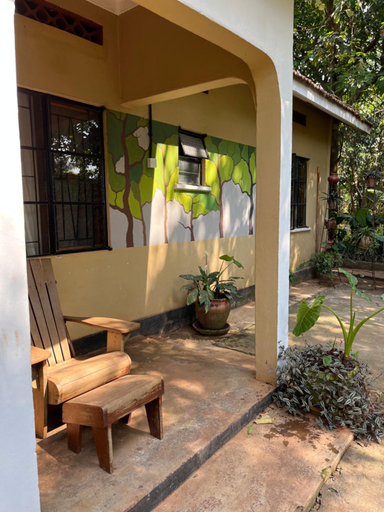 Others 5, 30 Wilson, Jinja