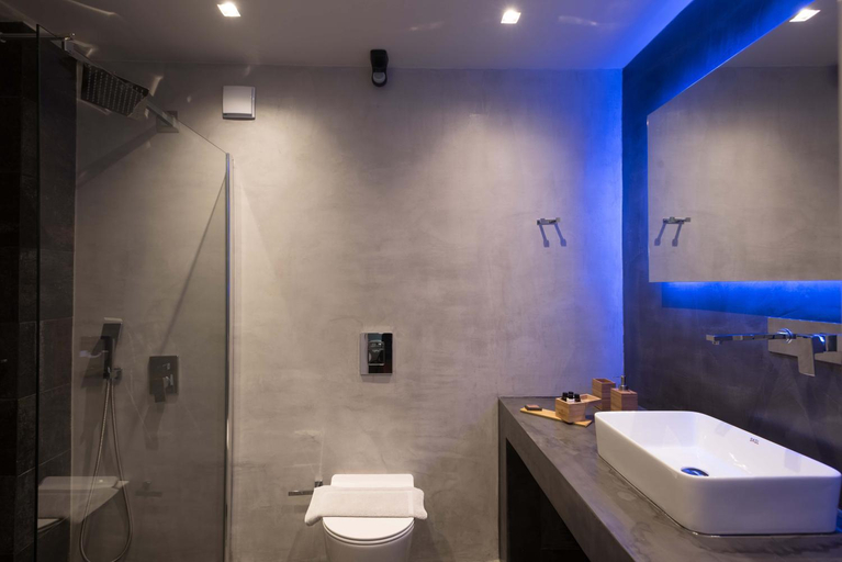 Bathroom 3, Calme Suites Mani, Peloponnese