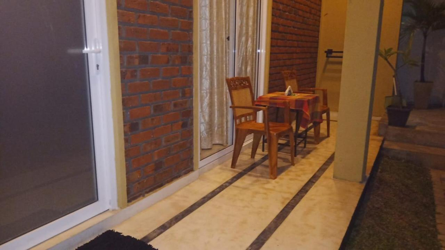 Others 3, Petit Guest House, Negombo