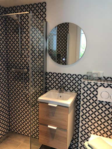 Bathroom, Flora’s B&B, Landsmeer