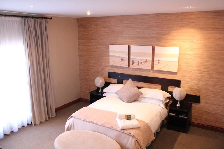 Bedroom 3, Mosate Lodge, Capricorn