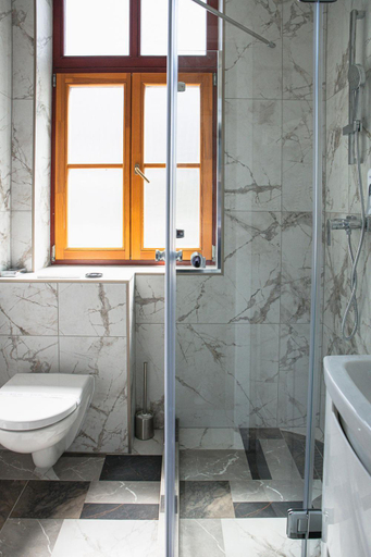 Bathroom 3, Hotel Tokert, Miskolci