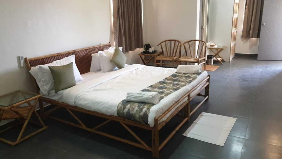 Bedroom 4, Fame Food Sayla, Surendranagar