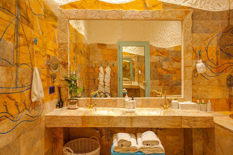 Bathroom 4, Calilo, South Aegean