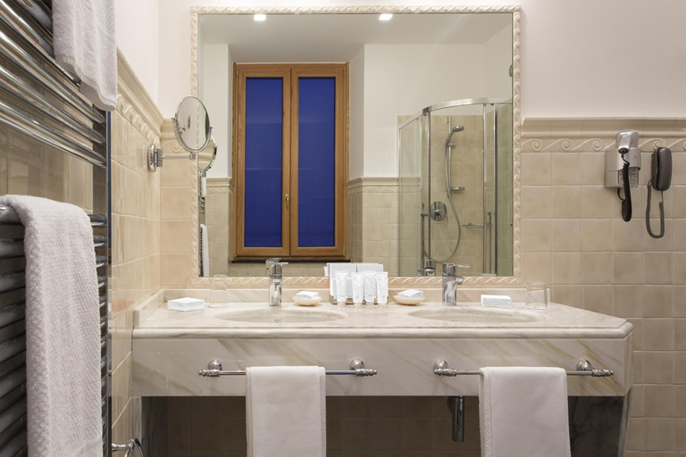 Bathroom 3, Cenobio Dei Dogi, Genova