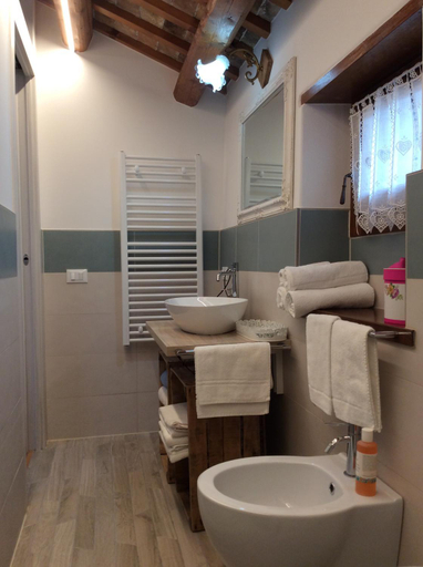 Others 5, Giuliva B&B, Treviso