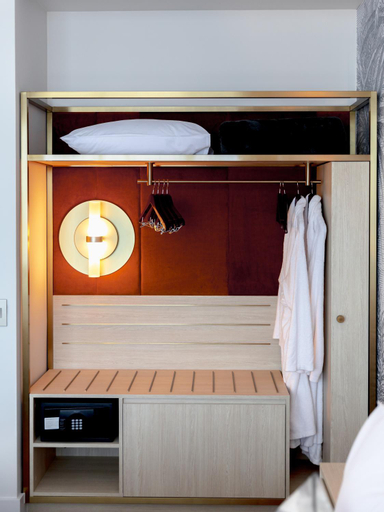 Bedroom 26