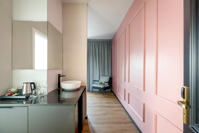 Others 5, Dizengoff Sea Residence
