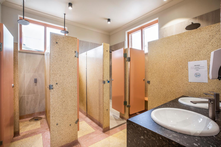Bathroom 4