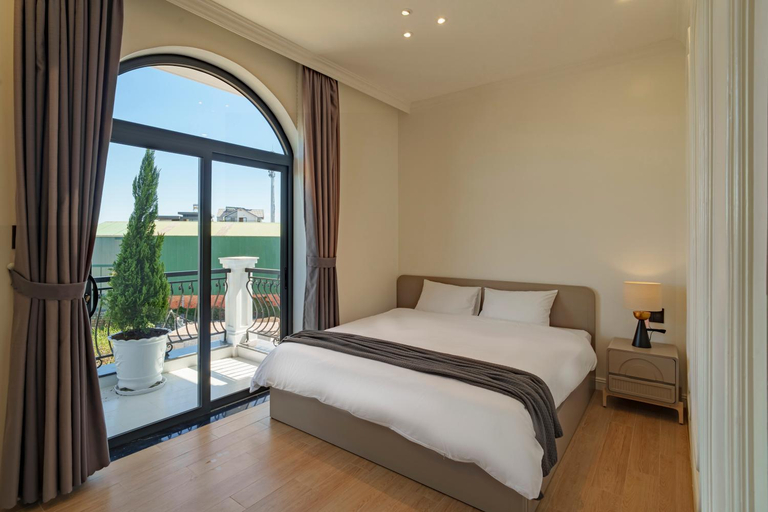 Bedroom 8