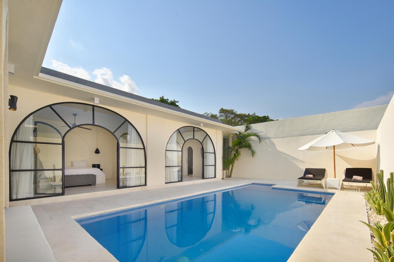 Swimming Pool 4