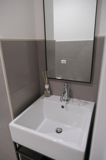 Bathroom 4, B&B Toci, Napoli