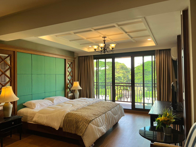 Others 3, Quinstel Hostel, Khlong San