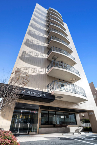 Exterior 1