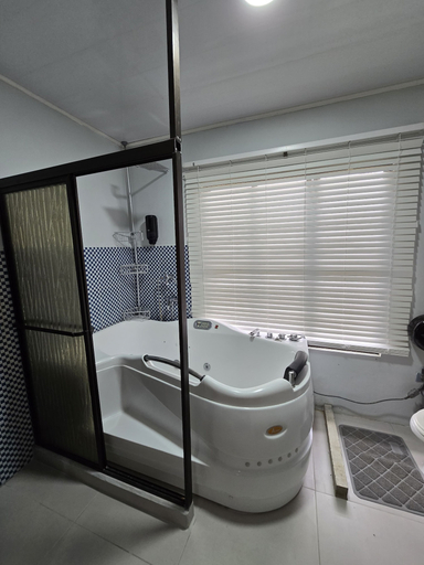 Bathroom 4, Vistas Paraiso, San Carlos