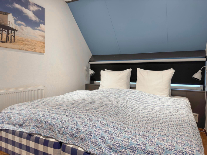 Bedroom 3, Boutique hotel Badhotel Bruin, Vlieland
